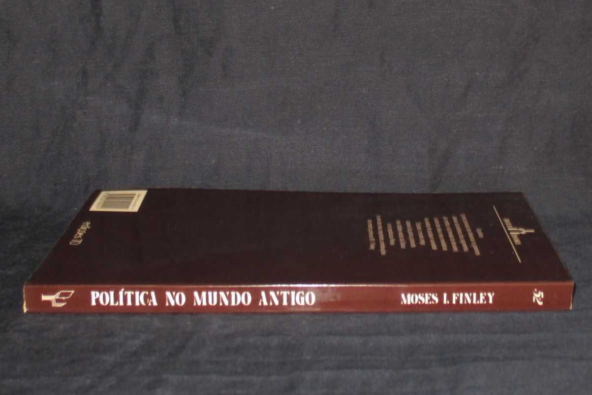 Livro Política no Mundo Antigo Moses I. Finley