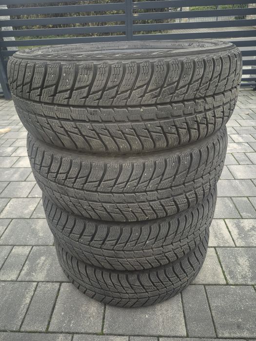 Opony zimowe Nokian WR SUV3 225/55/19