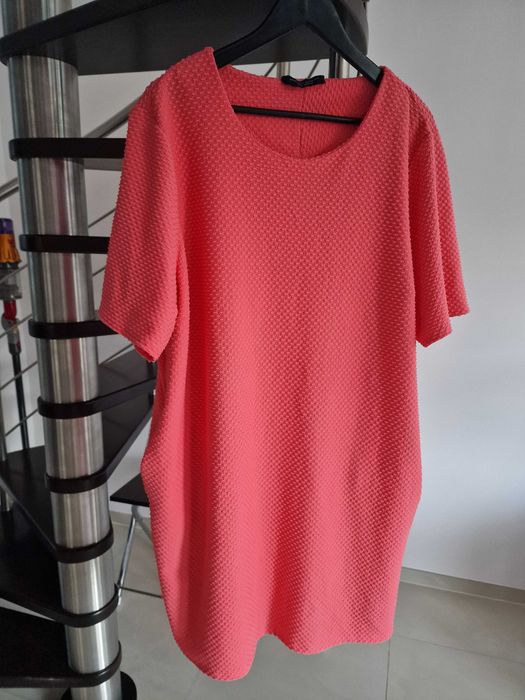 Sukienka tłoczona prosta Dorothy Perkins r.50 stan idealny