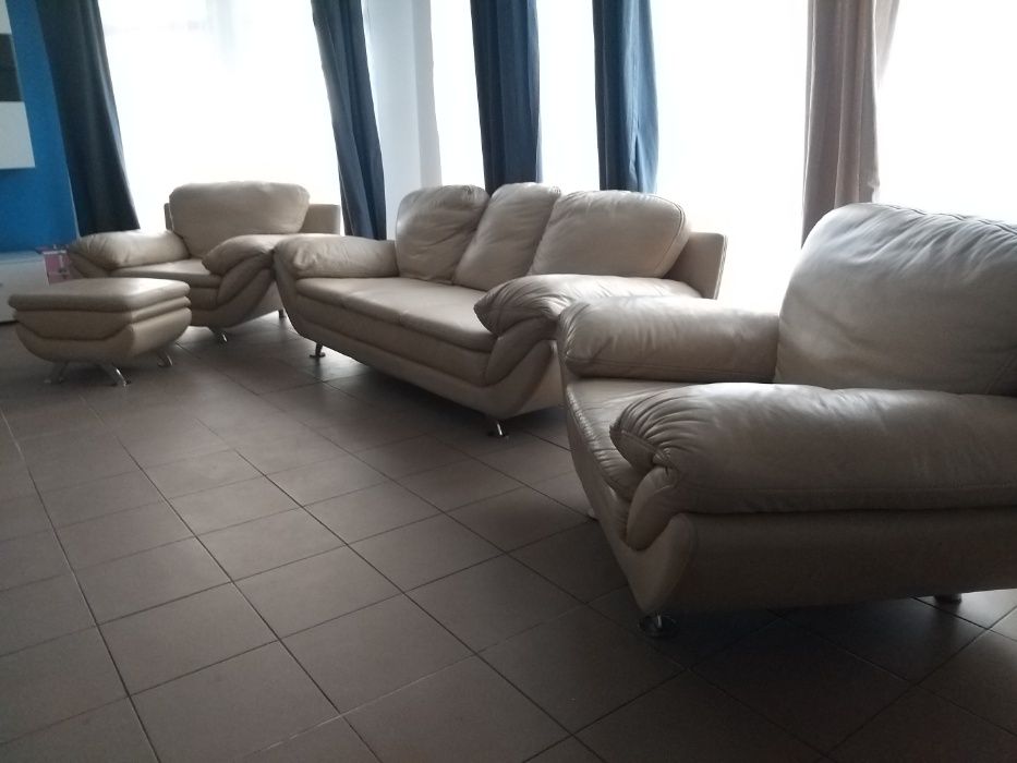 Zestaw wypoczynkowy KLER: sofa, dwa fotele, pufa