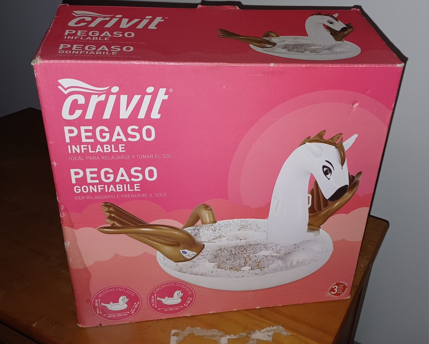 Baú quarto criança ,trólei, maq.coz.vapor,m.café, boia grande