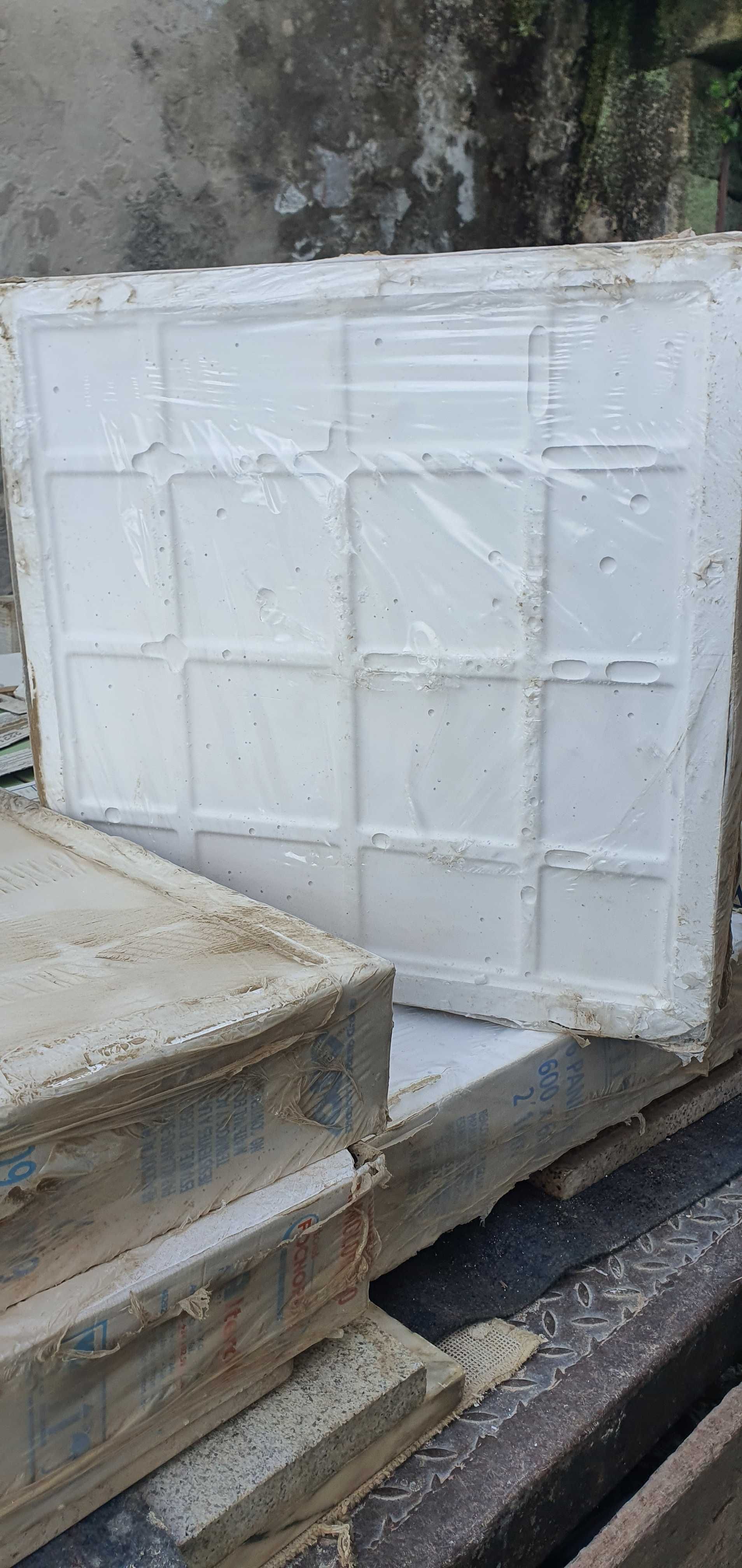 tectos em placas de gesso