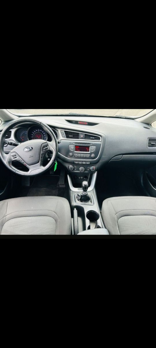 Kia Ceed 1.4i 16V 2016 rok. Z Niemiec  Bezwypadkowy