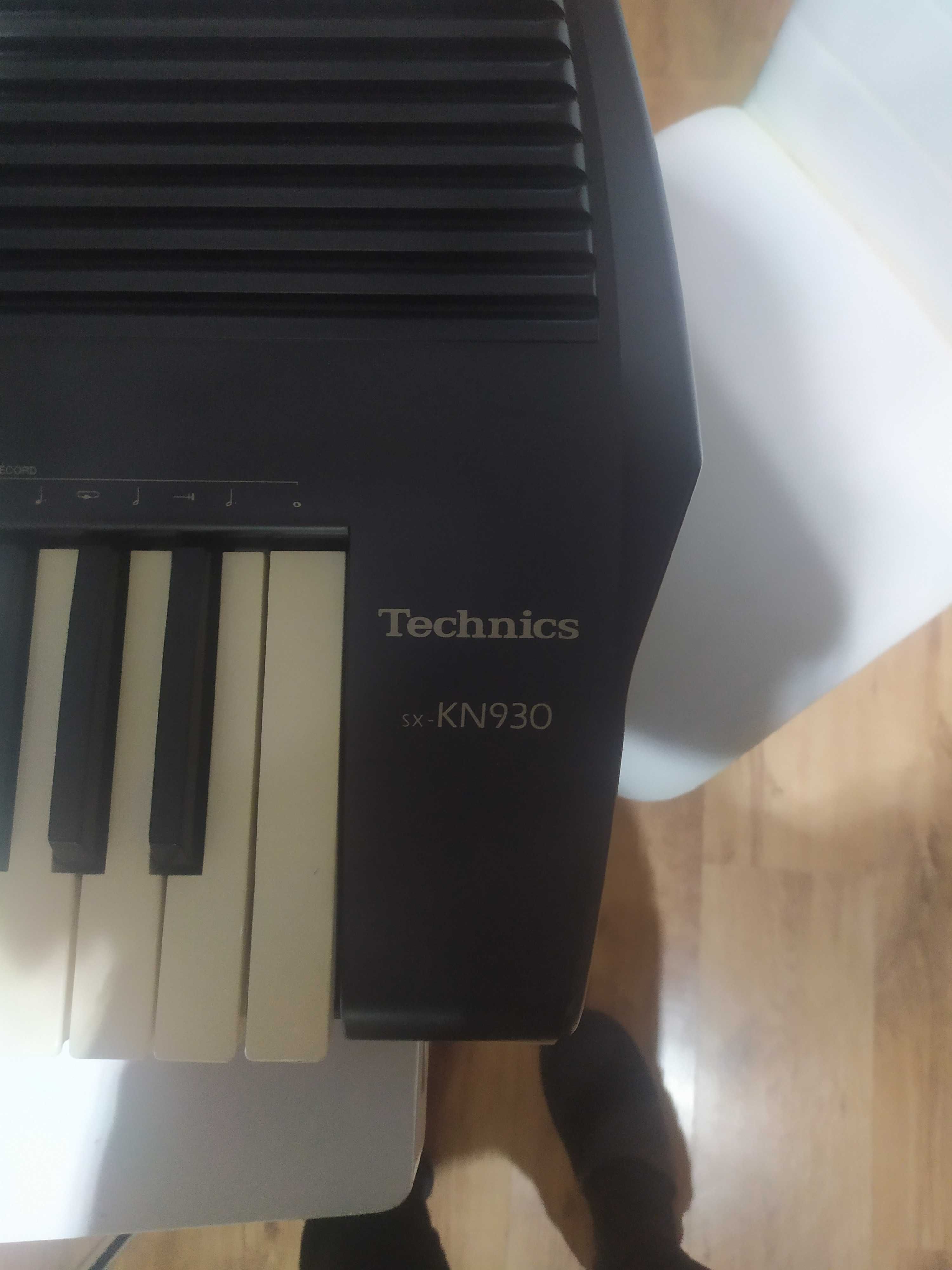 Keyboard Technics kn930