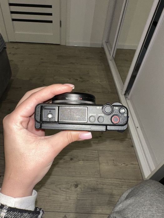 Камера Sony ZV-1