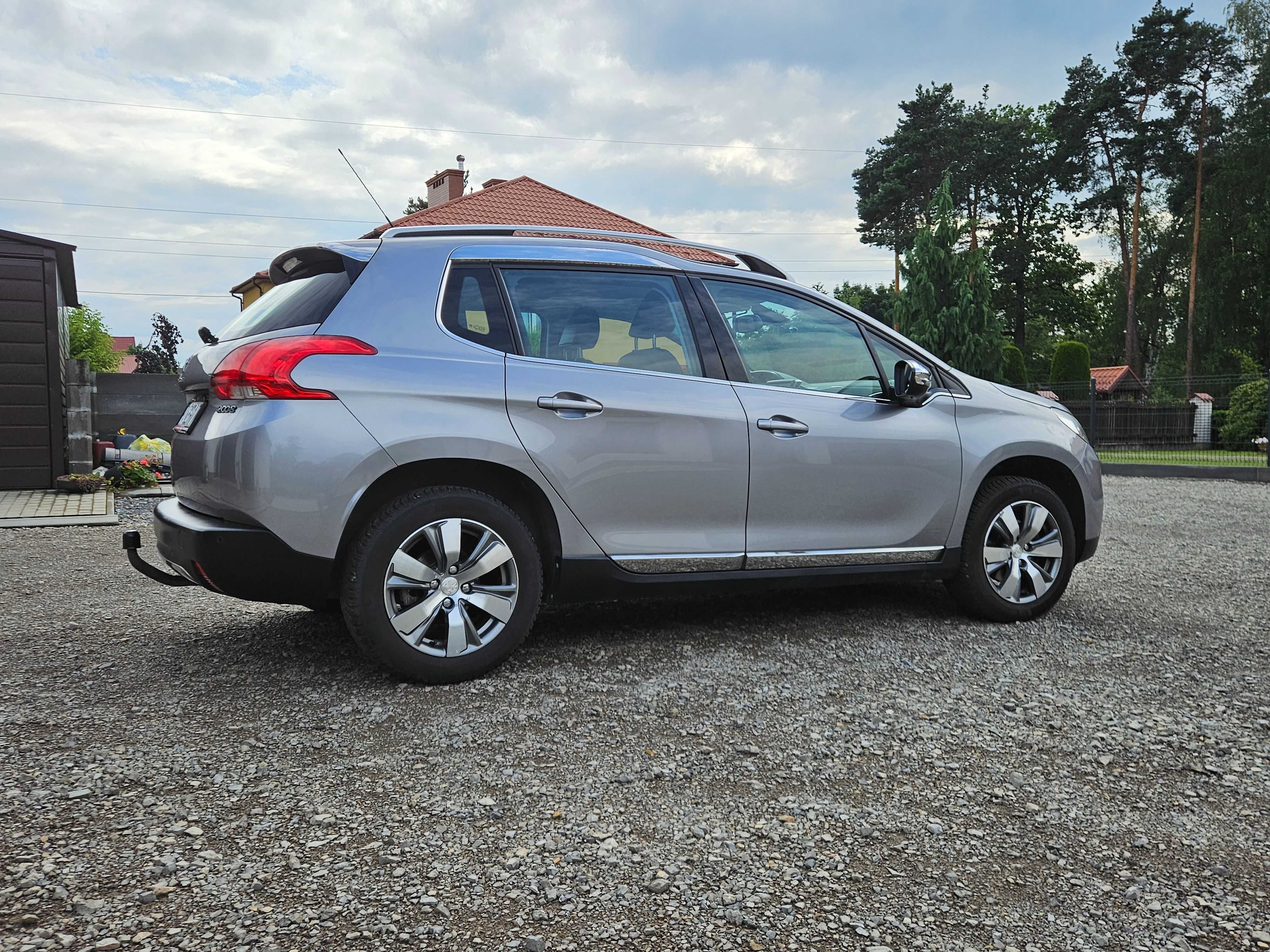 Peugeot 2008 1,6 benzyna 120km w bardzo dobrym stanie