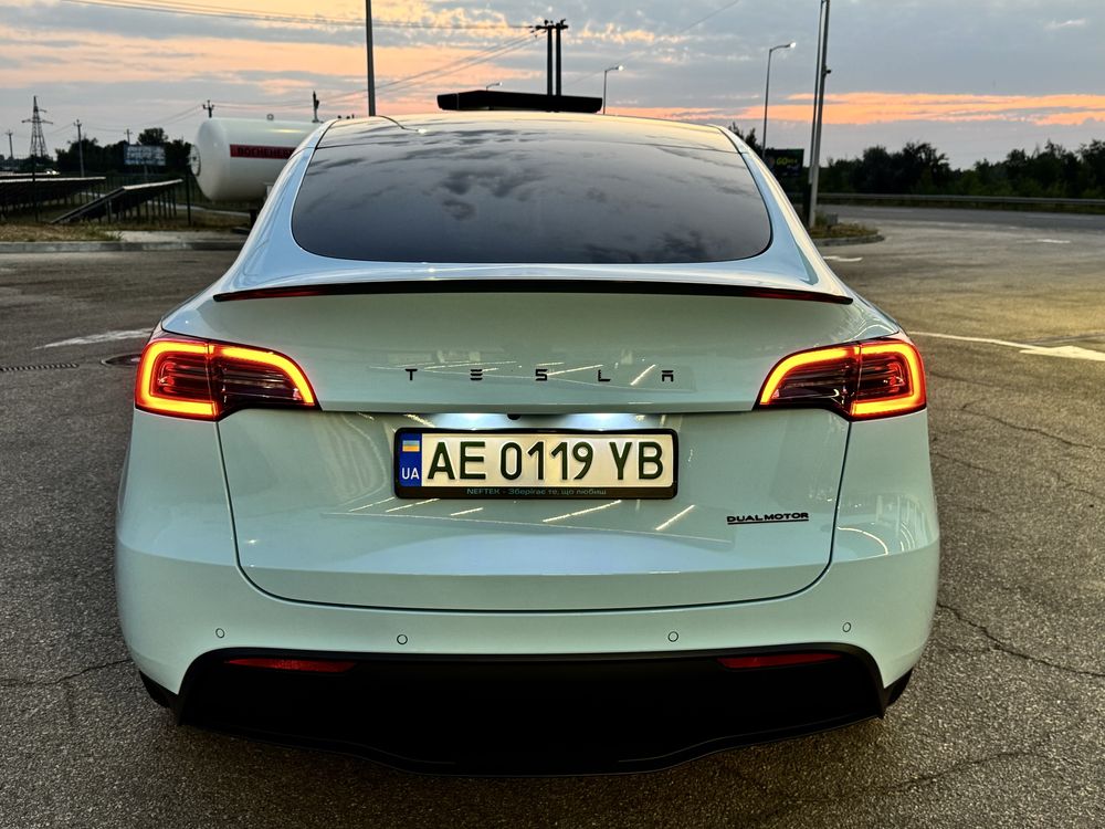 Продам Tesla Y Performance