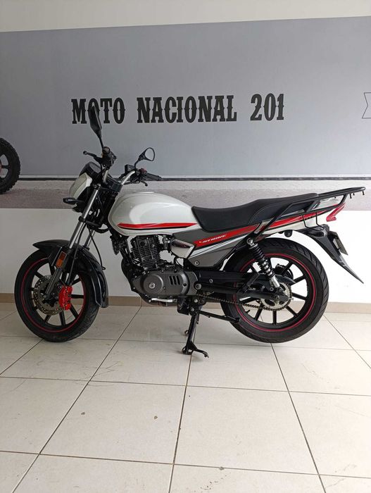 Super Keeway 125 semi nova