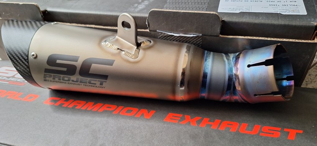 Escape Aprilia SC-Project S1 Titanium (semi-novo)