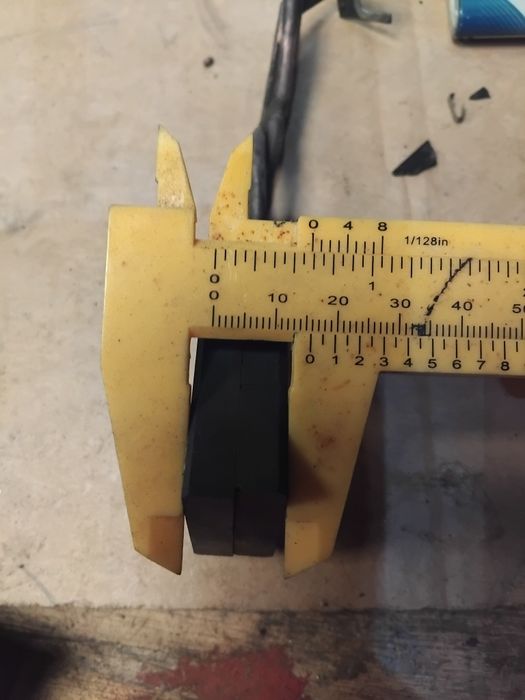 Szczotki węglowe E37 spawarki wirowej 37x32x16 2szt