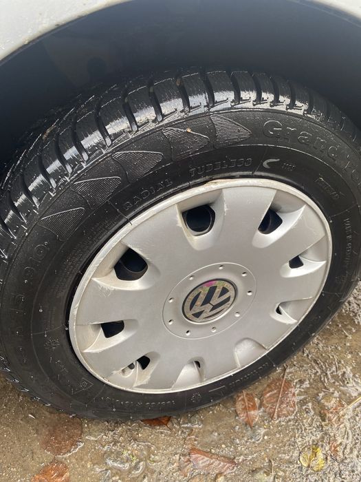 Продам 5/112 r15 коплект з колпаками оригінал 4шт