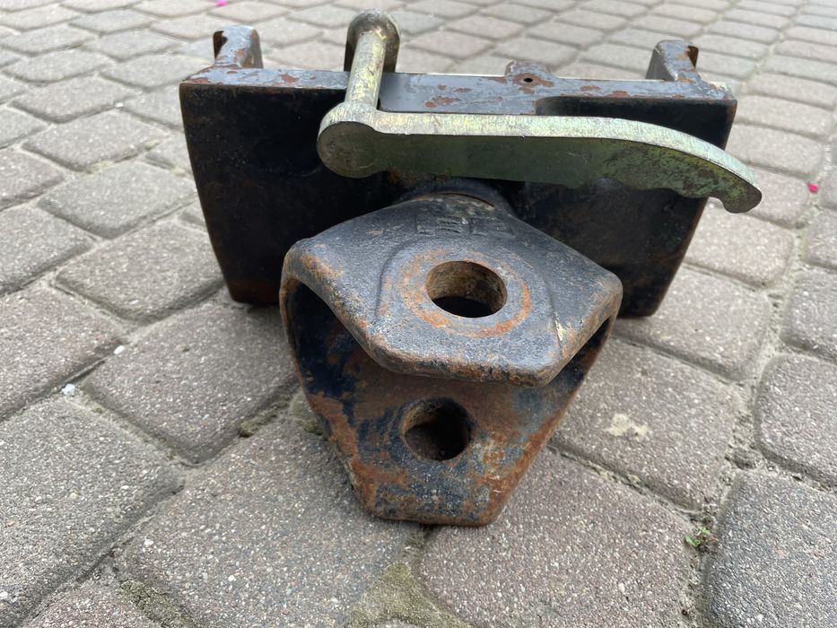 Zaczep Valtra górny stan bdb