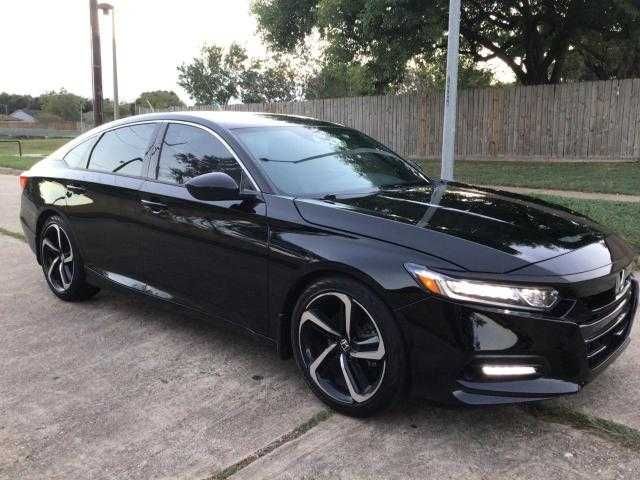 Автомобіль HONDA ACCORD 2018 року з США