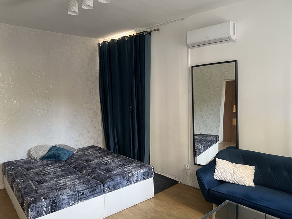 Kawalerka z osobną kuchnią na parterze blisko Rynku