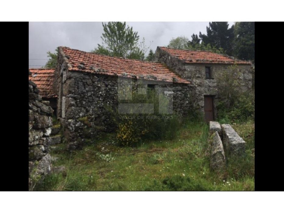 Moradia para reconstruir