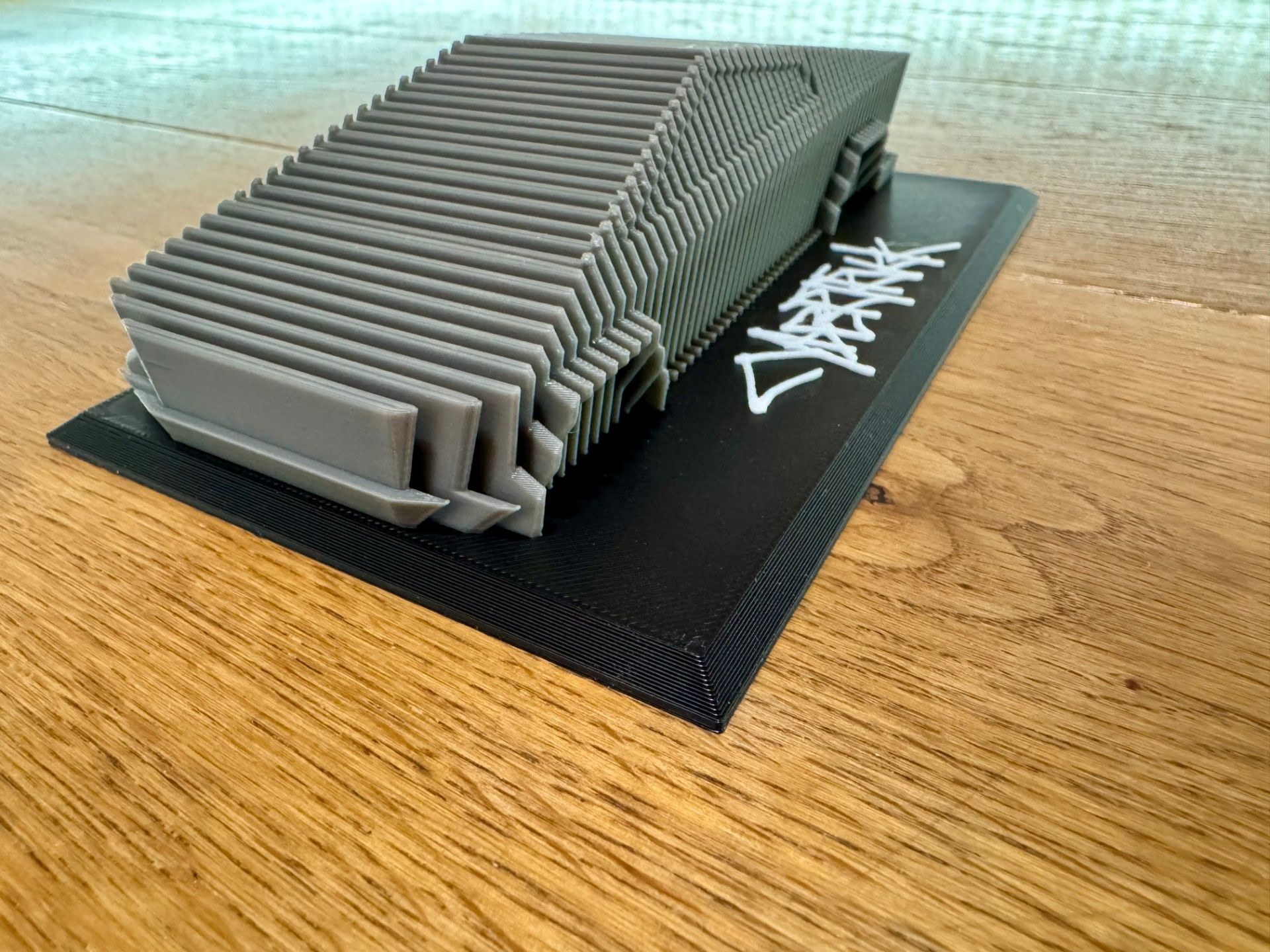Tesla Cybertruck Rzeźba ozdoba model do domu