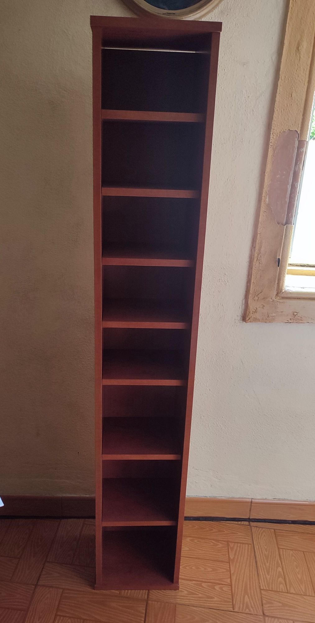 Estante para CDs e DVDs