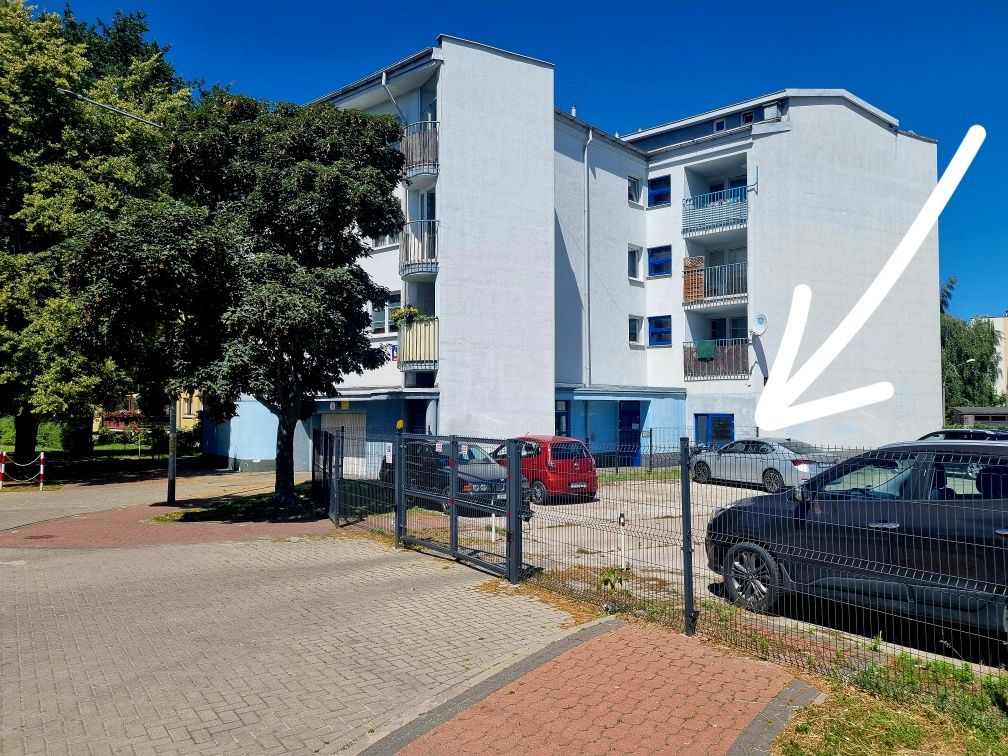 Wynajmę Samodzielny Lokal / centralne ogrzewanie/ parter