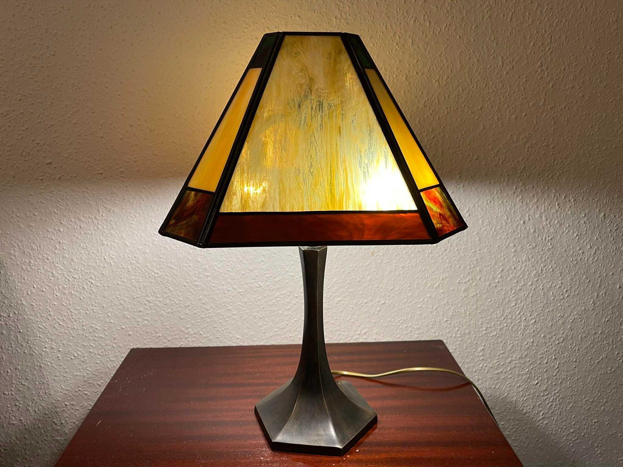 Lampa witrażowa Tiffany Lampka nocna