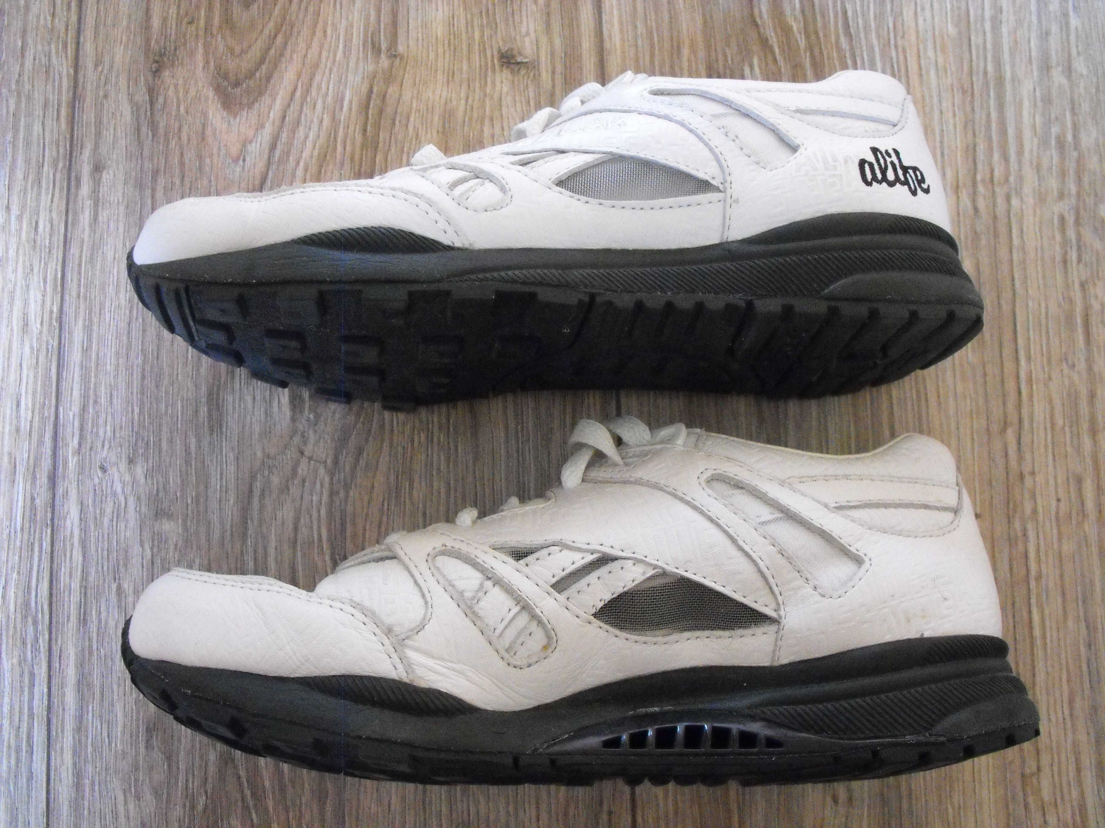 Buty REEBOK Classic Ventilator 35/36 23cm Skóra* białe sportowe klasyk