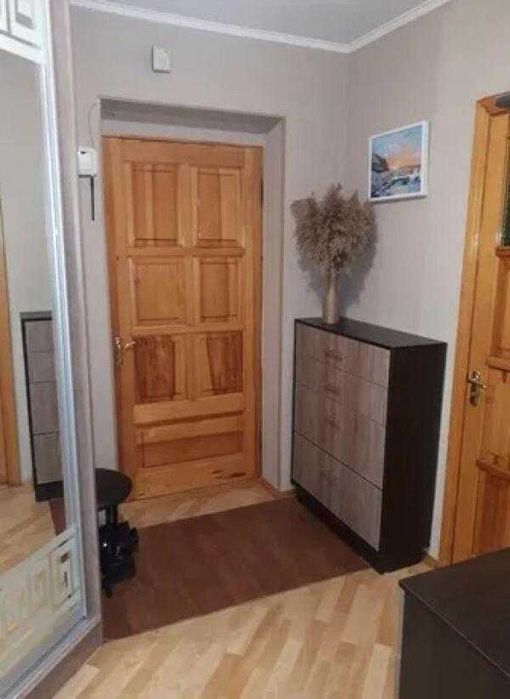 Продам 1 к. кв р-н завод Шевченко