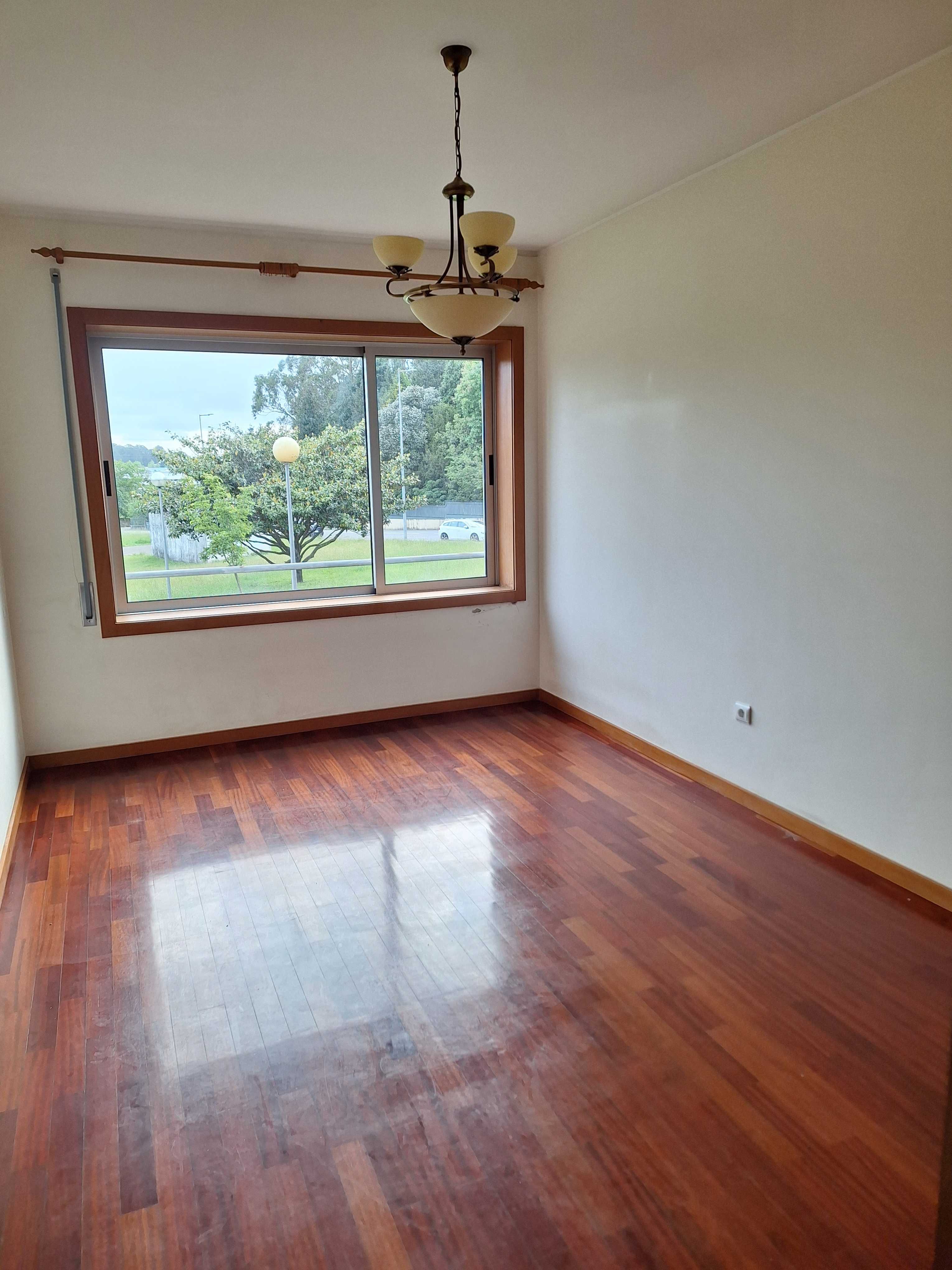 Aluguer de apartamento T1+1