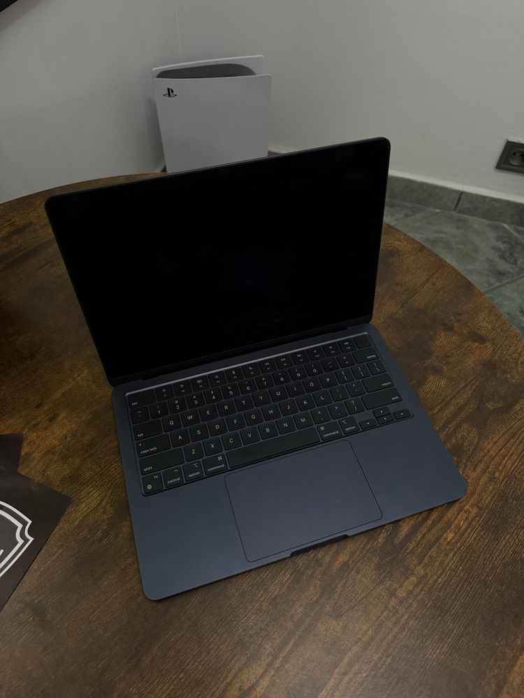 MacBook Air M2 8/256Gb