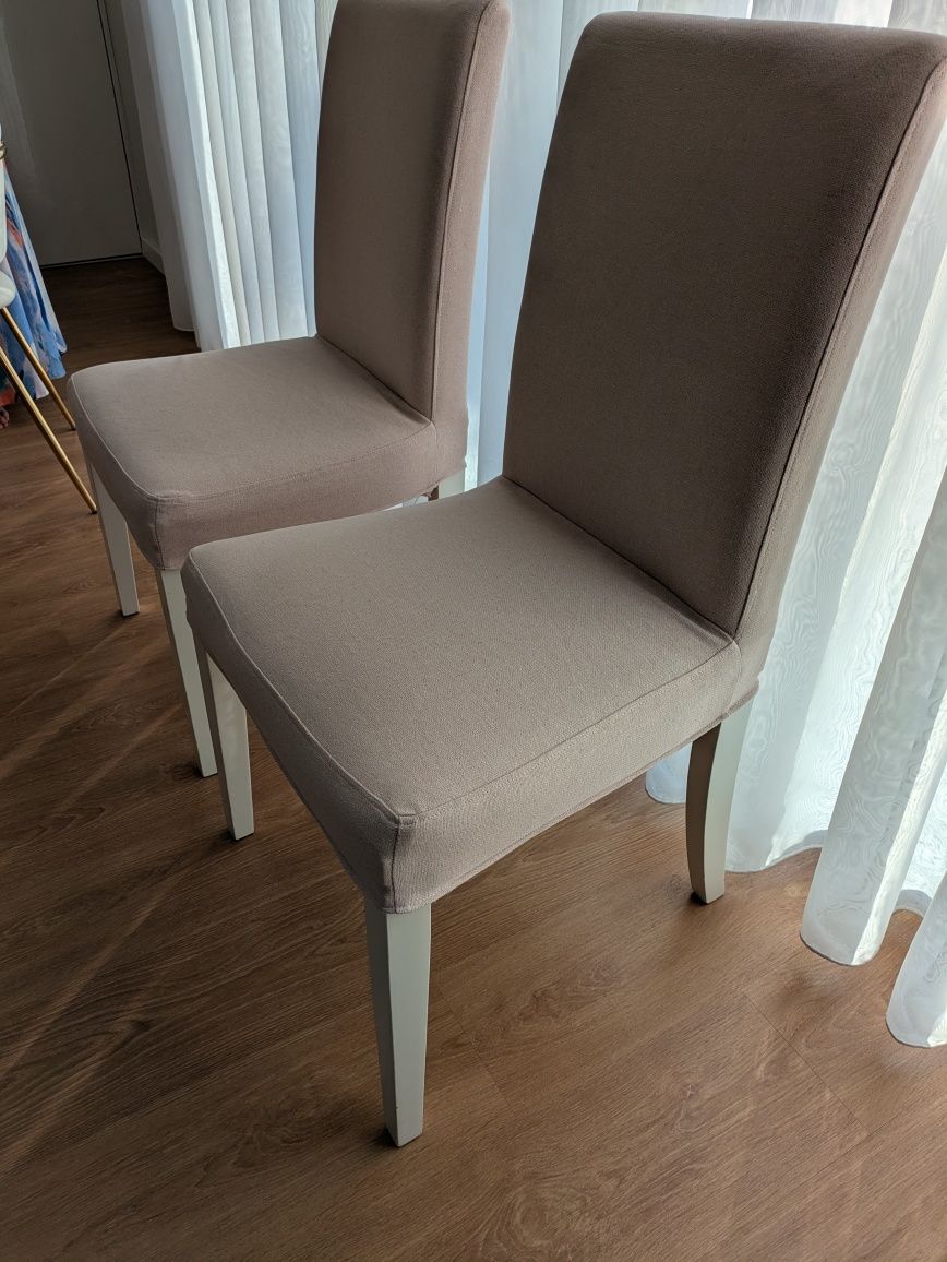Cadeiras Ikea Bergmund 40€ cada