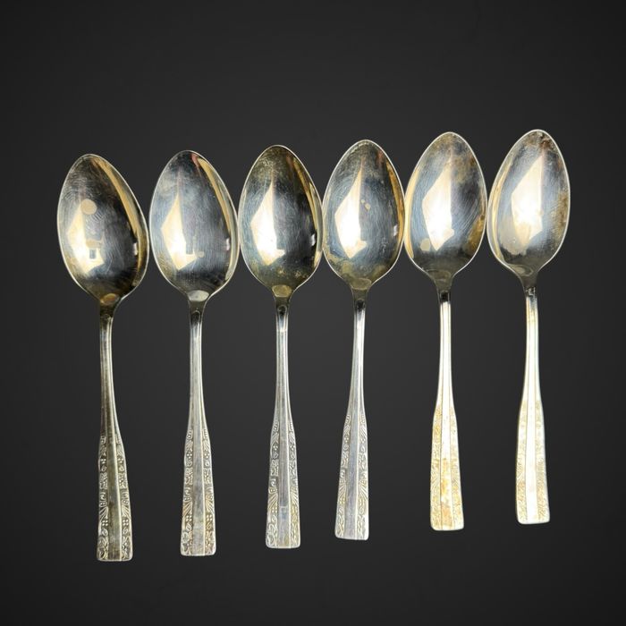 Komplet sztućcy Hefra wzór Wschodni sztućce plater 24szt B5/031604