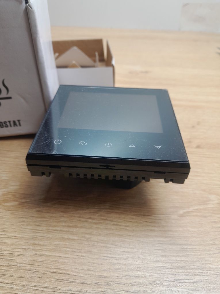 Termostat kolorowy ekran do ogrzewania podłogowego 3a  TCB38-WIFI-WP
