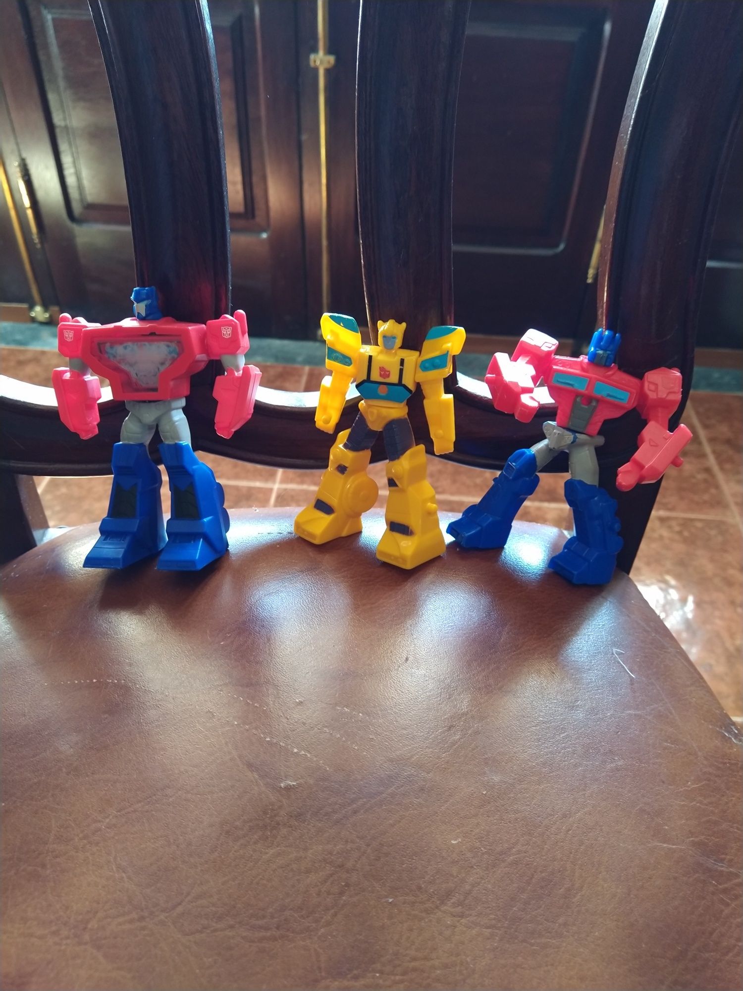 Brinquedos       .