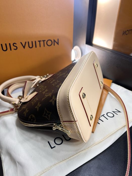 Сумочка Louis Vuitton Alma BB Оригінал