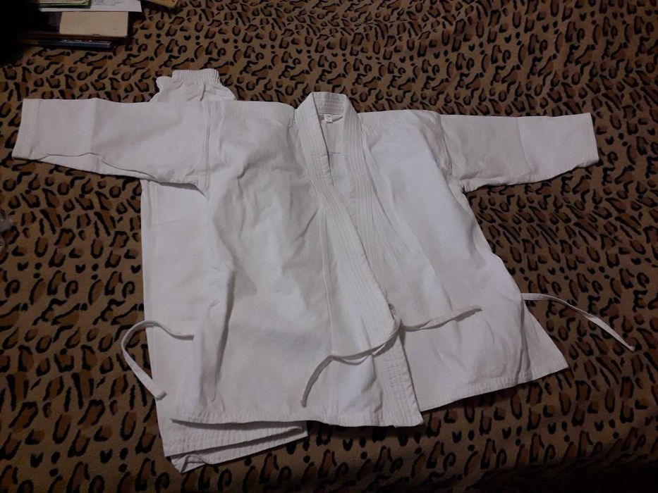 Кімоно для карате дитяче (для хлопців та дівчат)  розмір 150