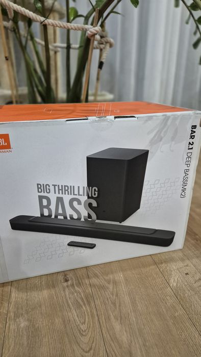 Zamienię na iphone 13Pro, 14Pro z dopłatą. Sondbar JBL z subwooferem