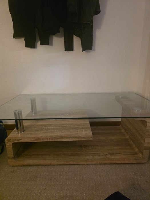 Mesa para Sala - tampo de vidro