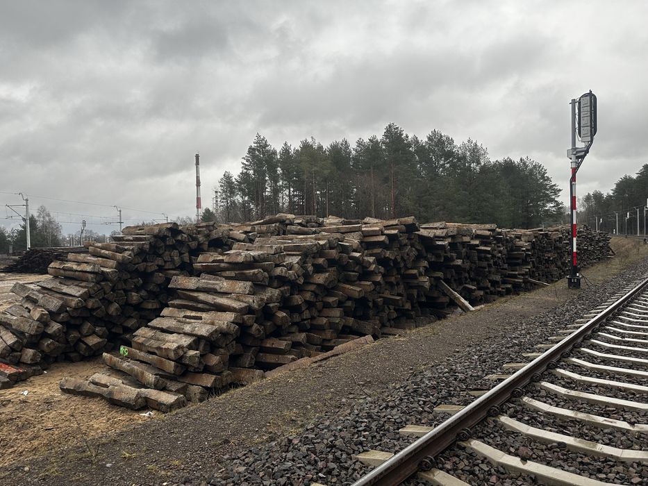 Podkłady kolejowe betonowe zbrojone utwardzenie droga plac słupki HDS