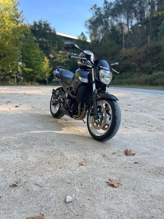 Suzuki GSR 600 Black Edition