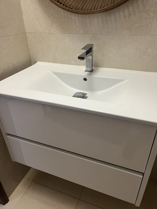 Móvel branco de wc com lavatório, com 2 gavetas-Medida82 x a52 x f46