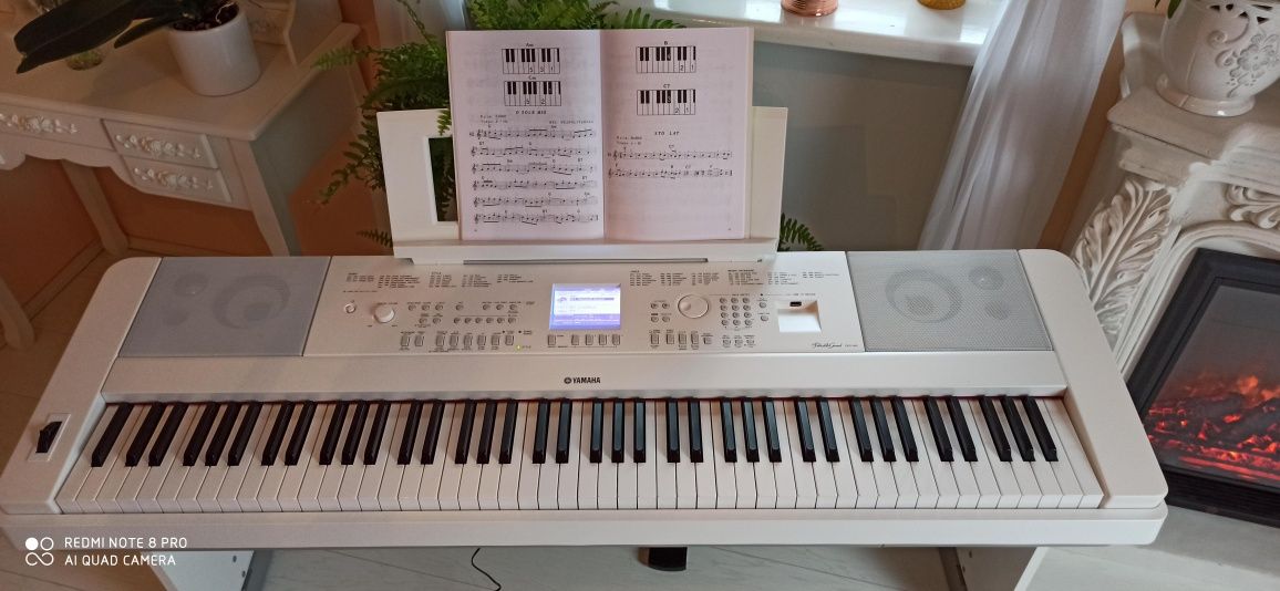 Pianino cyfrowe Yamaha DGX 660