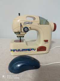 Детская швейная машинка