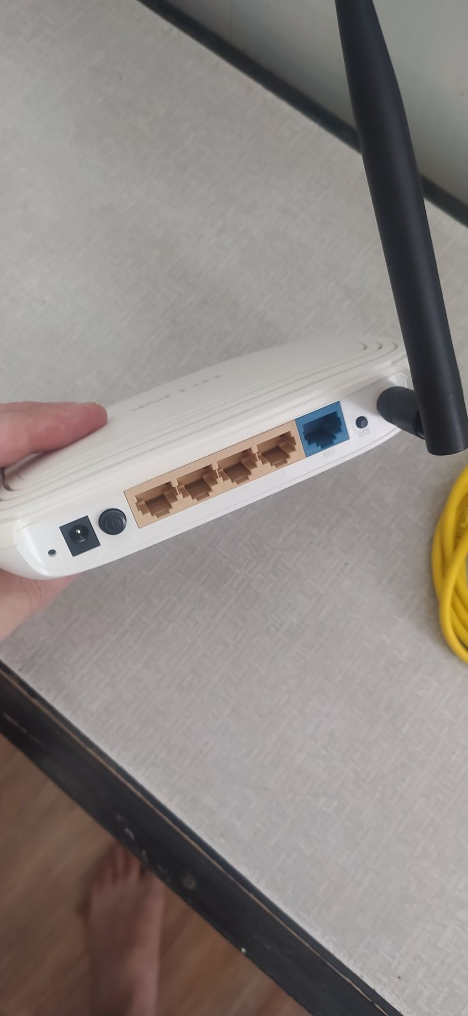 Роутер   tp-link