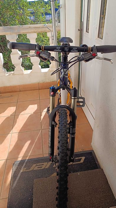 Bicicleta BTT 26 carbono