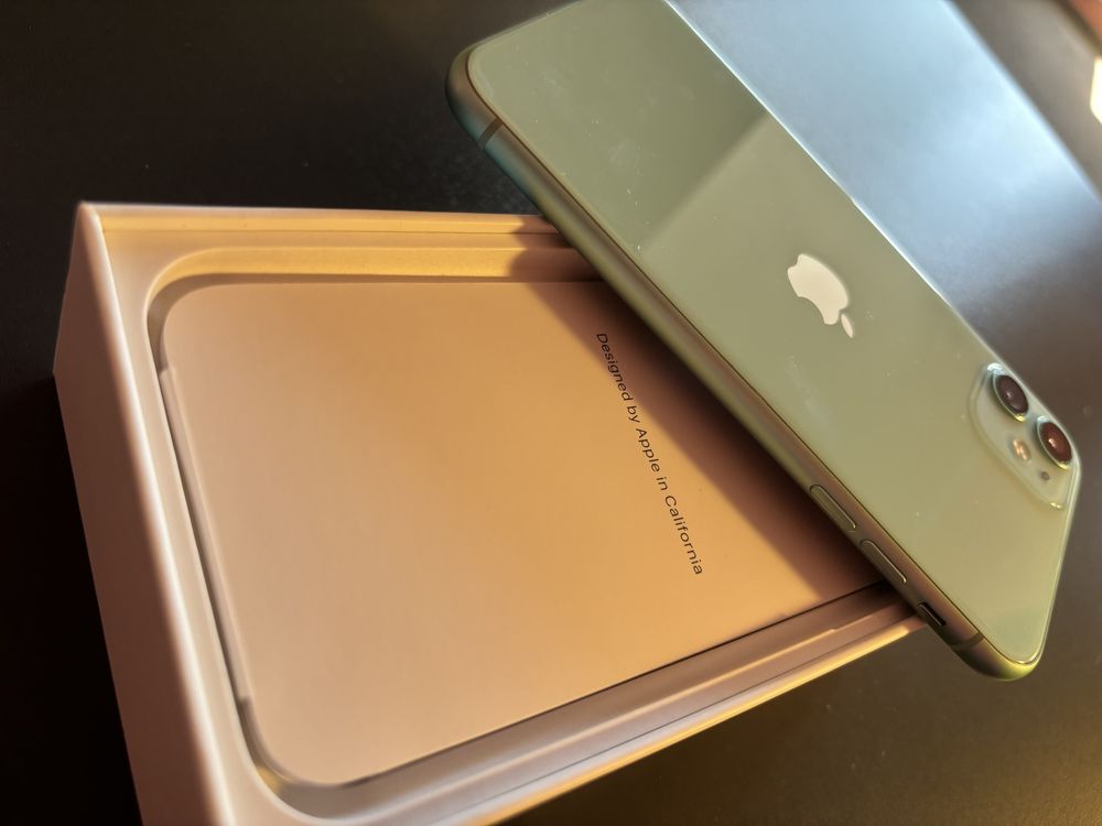 iPhone 11 64 gb Green Neverlock