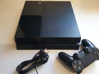 PS4™ 500GB + PAD + 19 GIER (RDR2, Hogwarts Legacy, Divinity 2)