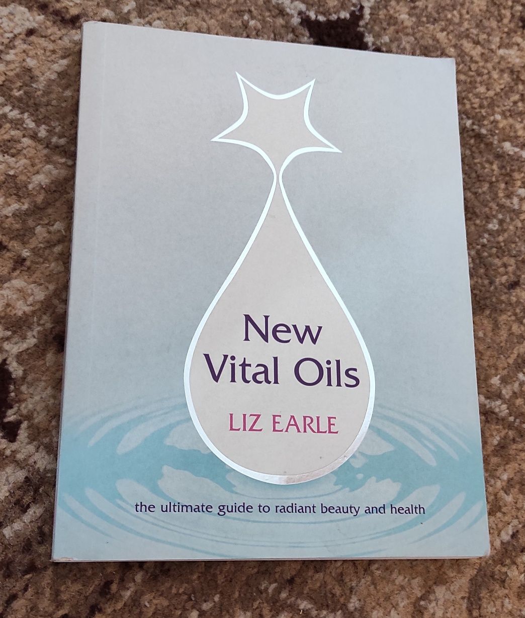 Książka "New vital oils"