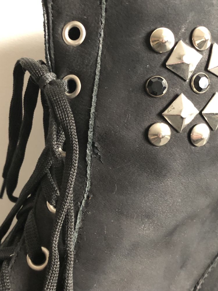 Buty botki Ovyé z ćwiekami rozmiar 36