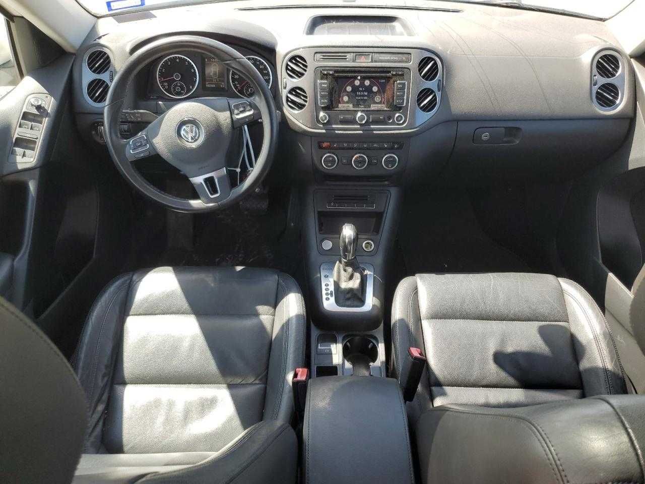 Volkswagen Tiguan S 2013