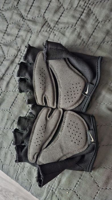 Перчатки для тренувань Nike