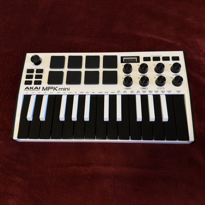 Akai MPK Mini MK3 - White