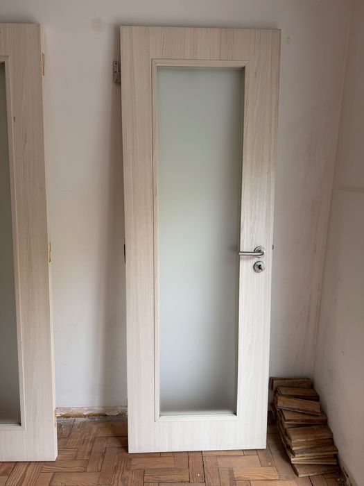 3 Portas de Quarto / Sala